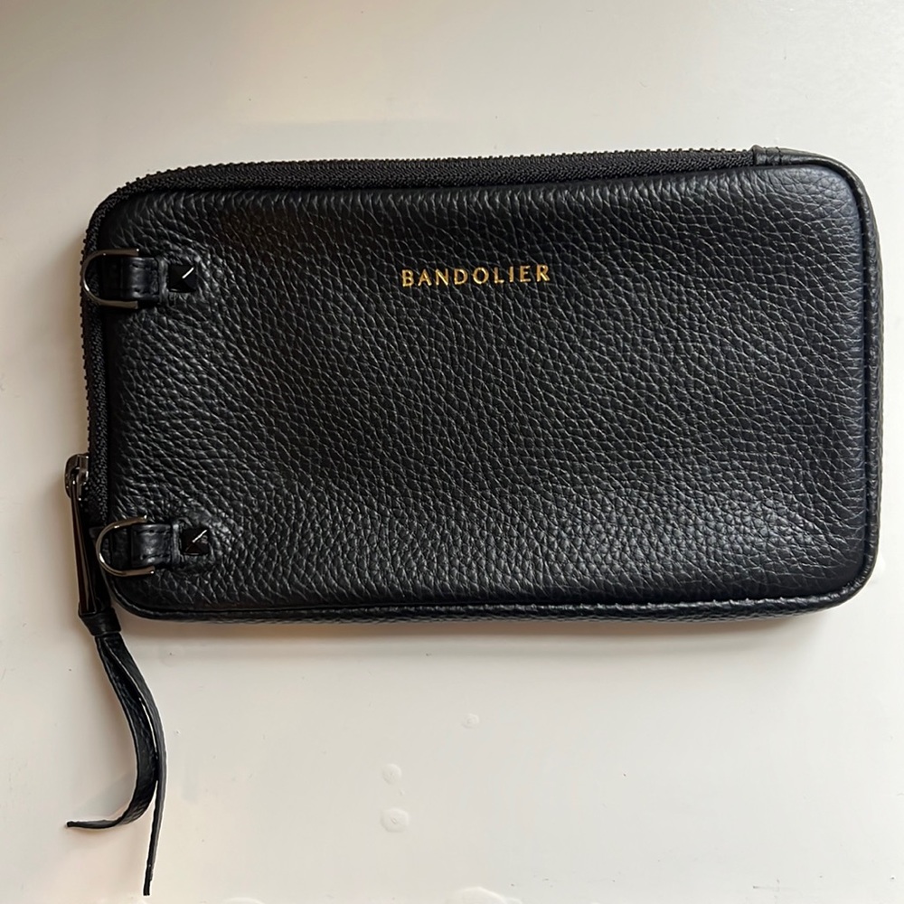 Black Pebble Leather Expanded Pouch